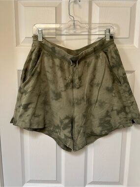 Old Navy Olive Tie-Dye Athletic Lounge Shorts